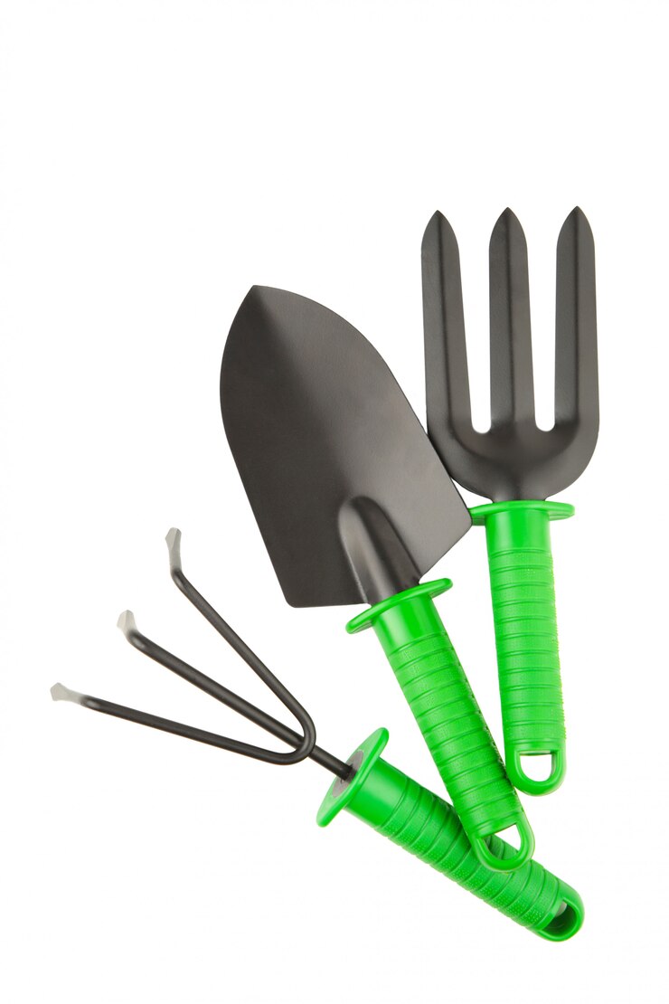 Outils de jardinage isolés
