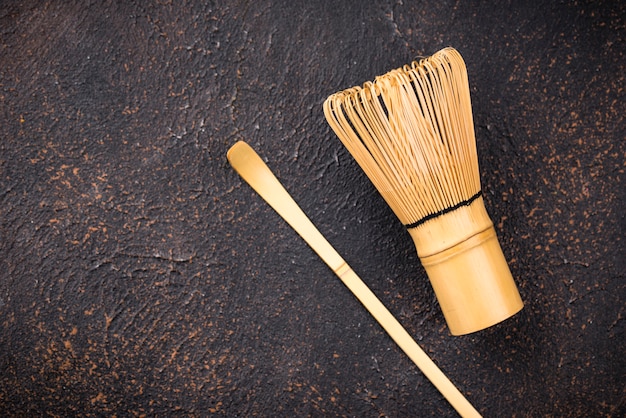 Outils pour le matcha au thé vert préparé