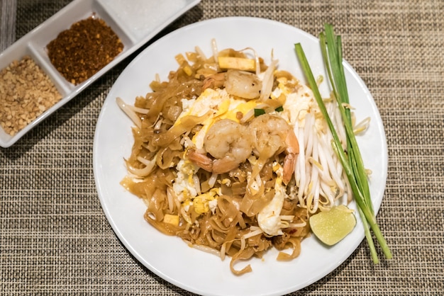 Pad de crevettes thai