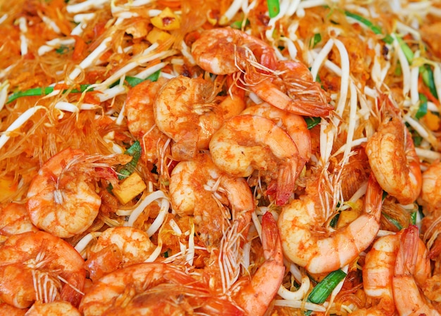 Pad thaï aux crevettes, cuisine thaïlandaise