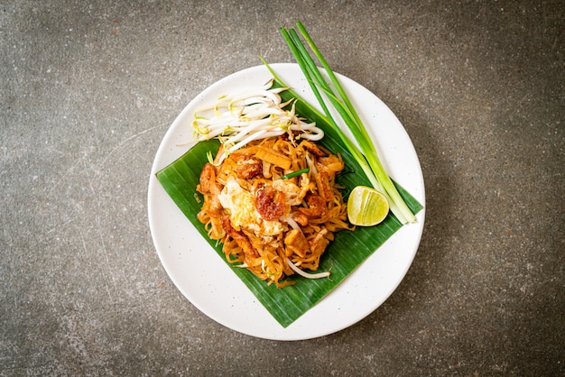 Pad Thai - nouilles de riz sautées