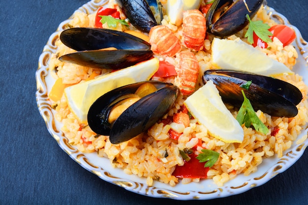 Paella aux fruits de mer