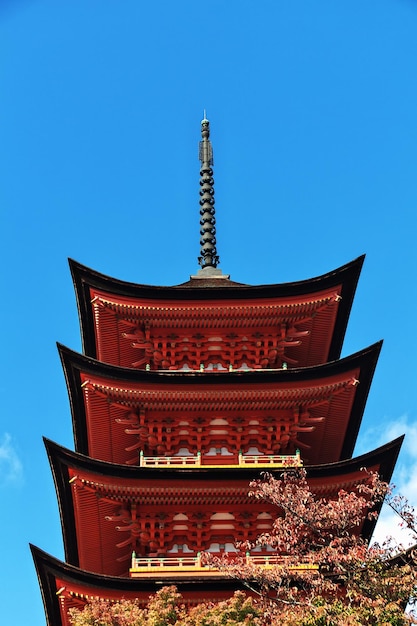 Photo pagode goju-no, île de miyajima, japon