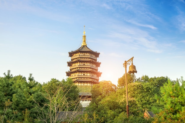 Photo la pagode leifeng, hangzhou, chine