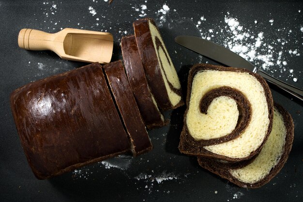 Pain au chocolat maison