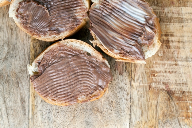 pain et beurre au chocolat