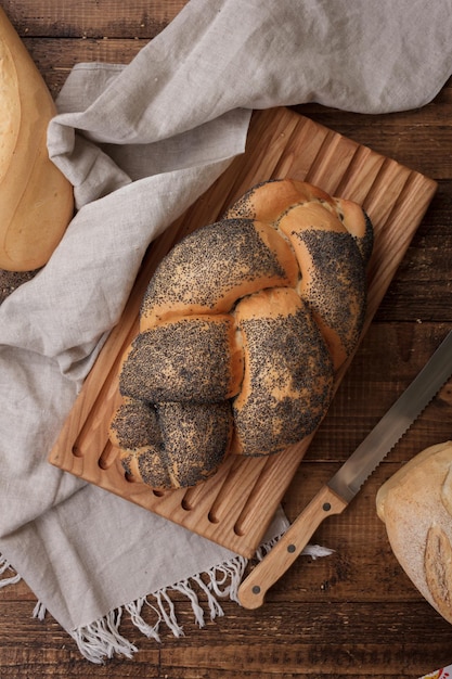 Pain sur fond de bois