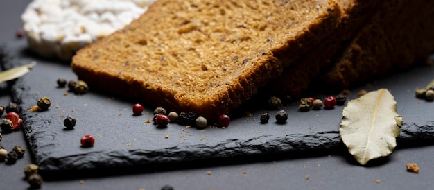 Pain de mie sur la table