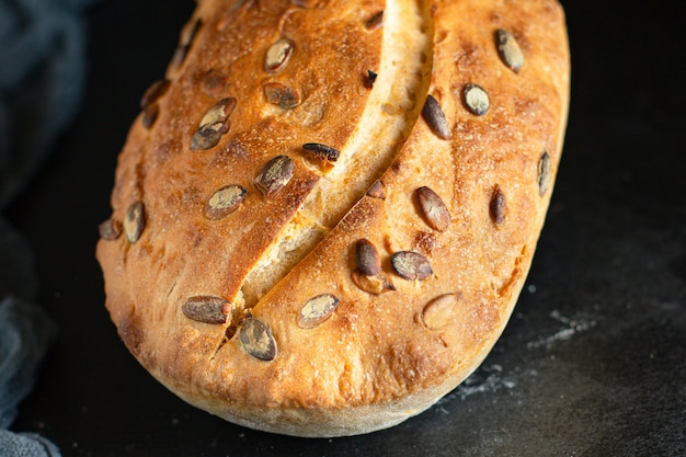 pain de seigle levure de blé ou levain cuisson maison boulangerie bio naturelle cuisson