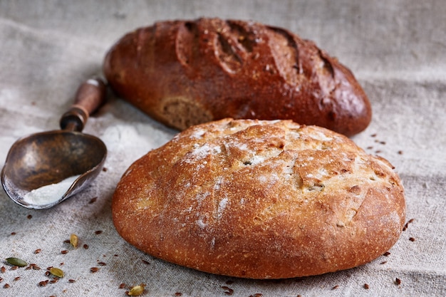 Photo pain sur un textile avec une farine