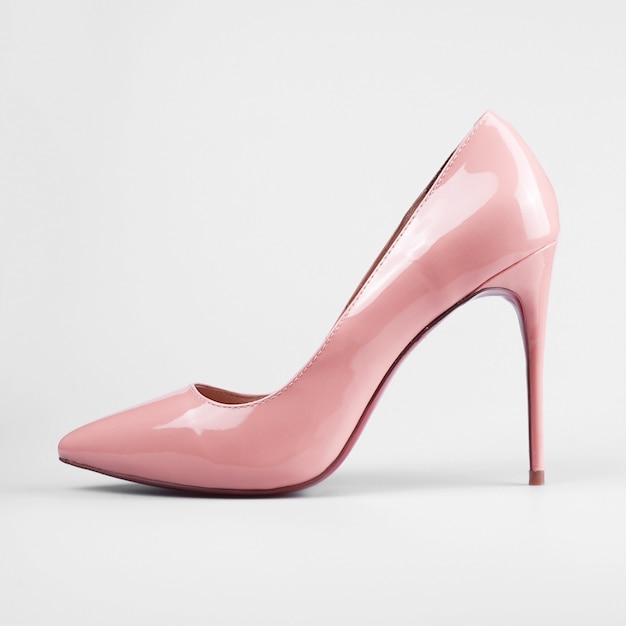 Paire de chaussures à talons roses pour femmes