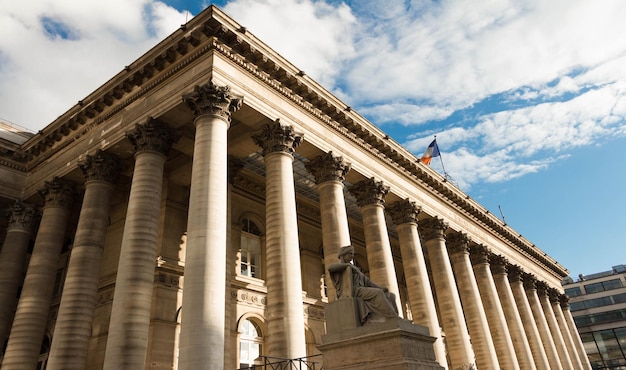 Le palais BrongniartBourse de Paris France