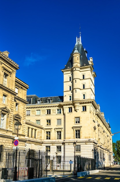 Le palais de la conciergerie une ancienne prison à paris france