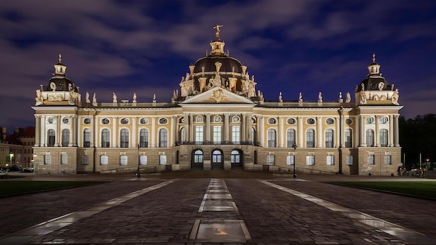 Le palais des Zwinger à Dresde la nuit