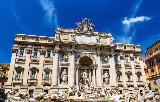 Le Palazzo Poli et la fontaine de Trevi à Rome