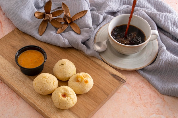 Photo pan de yuca et café