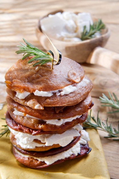 Pancakes à la farine de châtaigne et fromage blanc