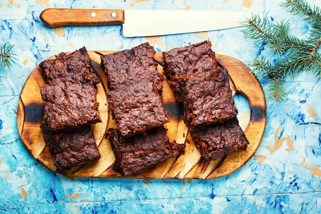 Panforte une friandise de Noël exceptionnellement délicieuse à base de fruits secs et de noix Pâtisseries de Noël italiennes