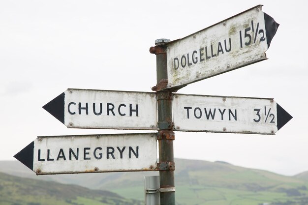 Panneau de direction gallois, Pays de Galles, Royaume-Uni