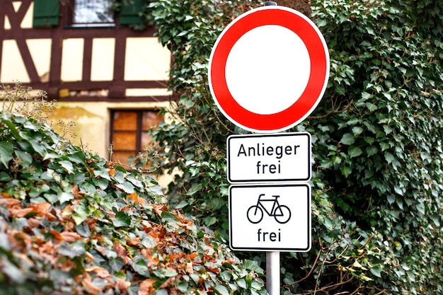 Panneau routier allemand route cyclable autorisée