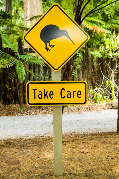 Photo panneau routier kiwi en nouvelle-zélande