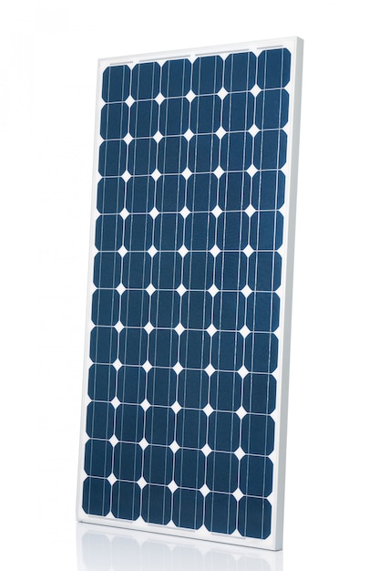 Un panneau solaire moderne bleu isolé sur un fond de studio blanc