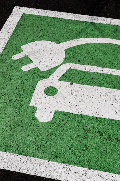 Panneau de stationnement de voiture électrique vert