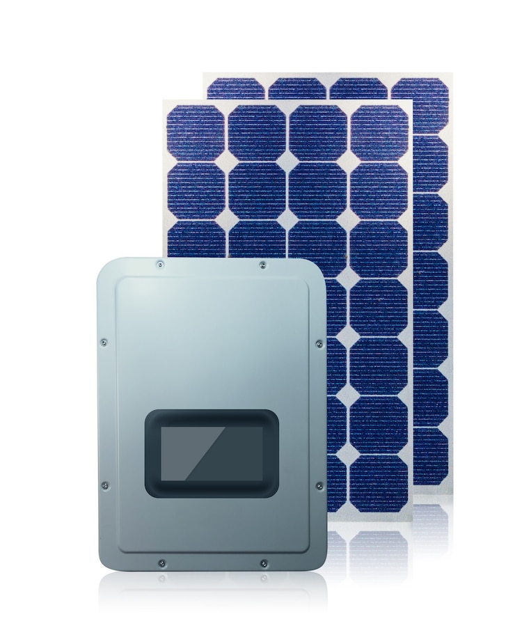 Photo panneaux solaires photovoltaïques et inverseur 3d isolé sur fond blanc. espace pour le texte