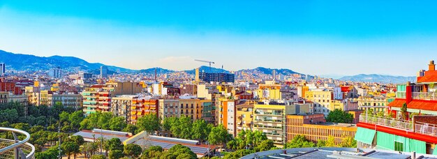 Photo panorama sur le centre urbain de barcelone, capitale de l'autonomie de la catalogne. espagne.