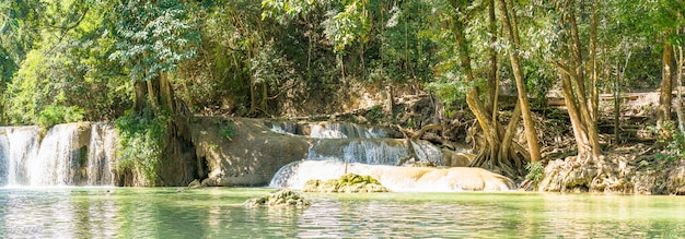 Panorama Chet Sao Noi cascade dans le parc national