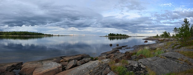 Panorama de la côte de la mer Blanche