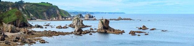 Panorama de la côte de l'océan Atlantique Espagne