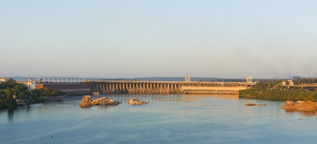 Panorama du DniproHES, Vue de l'île Khortytsya.