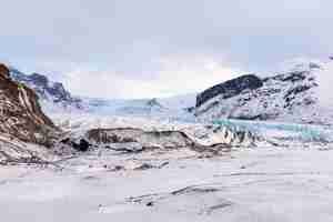 Photo panorama du glacier des montagnes islandaises et du parc national de vatnajokull