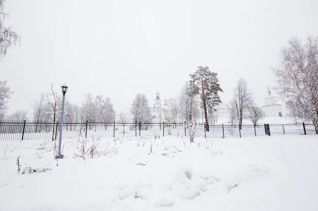 Le panorama du monastère de la Nouvelle Jérusalem, Moscou en hiver