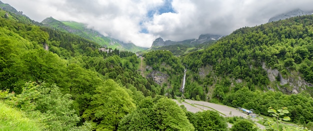 Panorama du village de Gourette dans les Pyrénées françaises