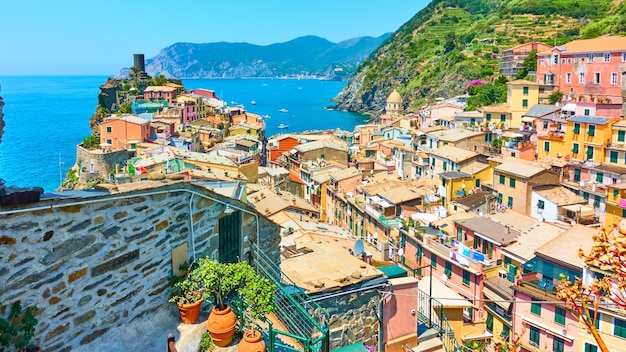 Panorama du village de Vernazza à Cinque Terre, La Spezia, Italie