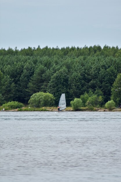 panorama d'été sur la Volga