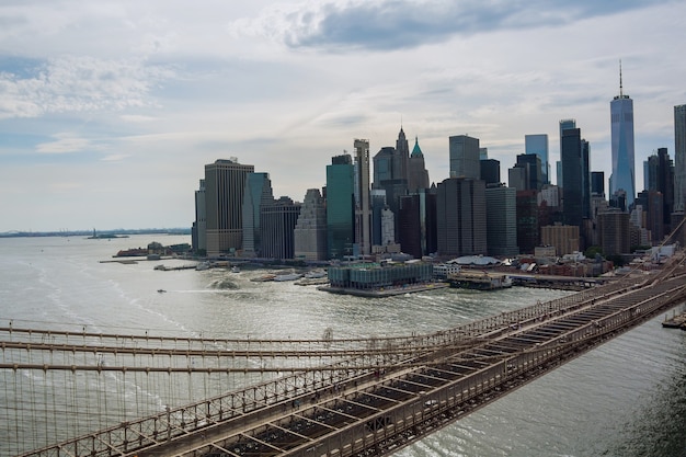 Panorama magnifique paysage urbain vue d'ensemble de Manhattan Pont de Brooklyn à New York City United States America