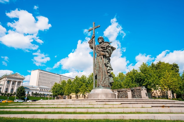 Panorama de la place où le monument au prince Vladimir se trouve en face de la place rouge, Moscou