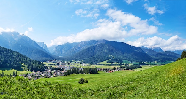 Panorama de la ville de Toblach