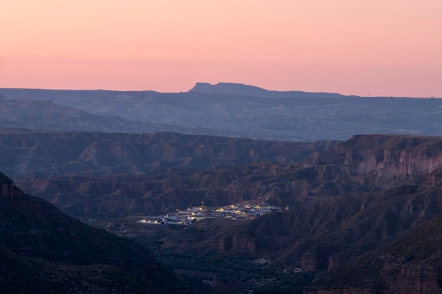 Panoramique de la villa de gorafe dans la province de grenade