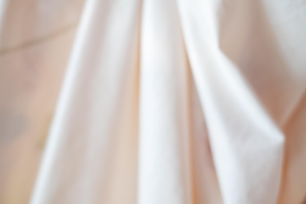 Papier blanc propre fond froissé abstrait papier blanc froissé linge de lit blanc texture dégradée style de courbe floue de tissu de luxe abstrait Linge de lit froissé et ombres gris foncé