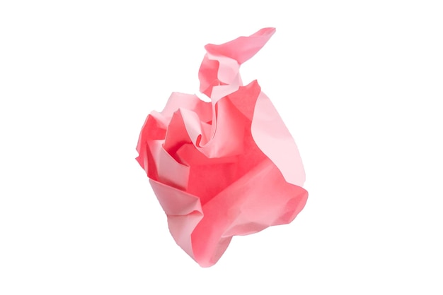 Papier froissé rose, fond blanc