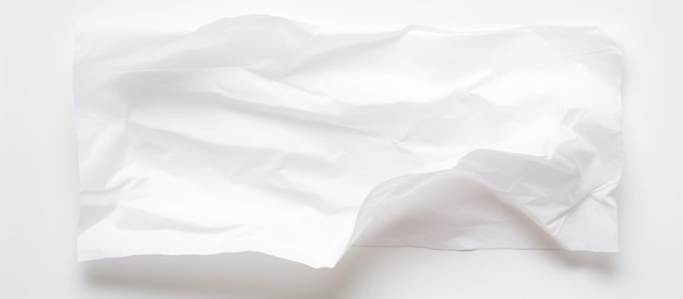 Papier tissu blanc sur fond blanc