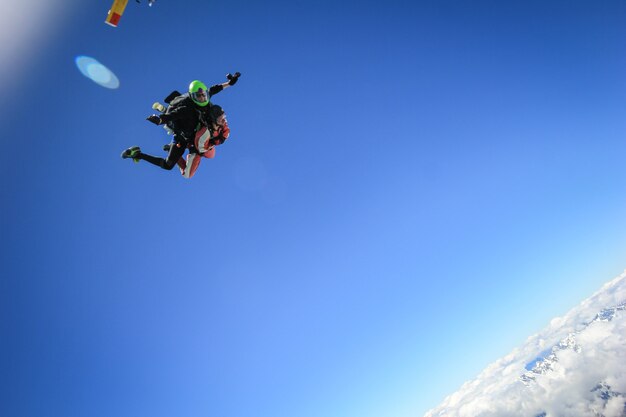 Parachutisme en tandem premières secondes de chute libre franz josef nouvelle-zélande