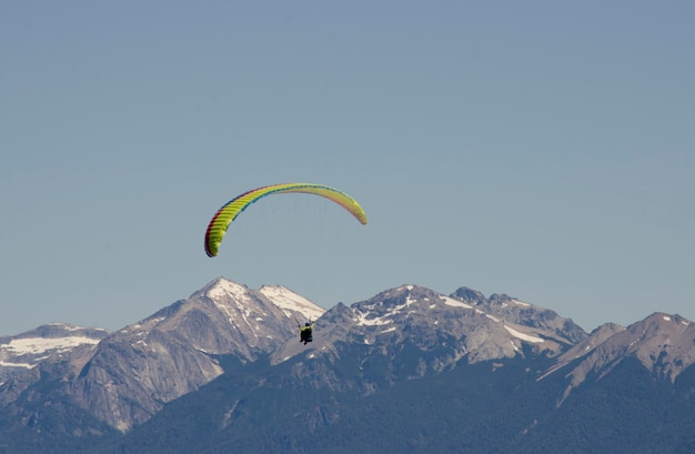 Parapente seul à bariloche patagonie argentine