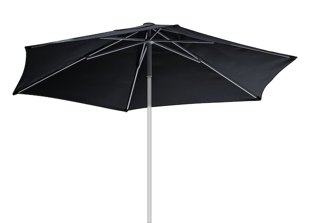 Parapluie de plage noire isolée sur fond blanc avec chemin de coupe