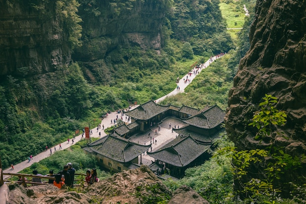 Parc géologique national de Wulong Karst ou les trois ponts naturels (pont Tianlong, pont Qinglong, pont Heilong) Patrimoine mondial de l'UNESCO Nature à Chongqing, Chine