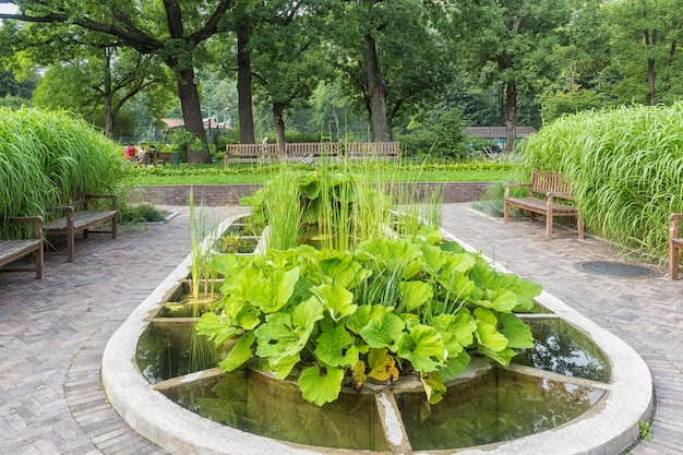 Photo parc des jardins bernardine au centre de vilnius